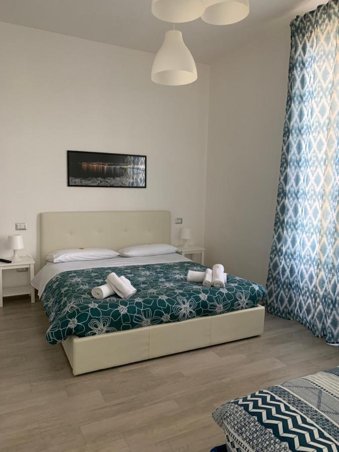 La Porta Di Carmy Apartment Napoli Ngoại thất bức ảnh