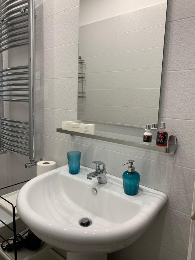 La Porta Di Carmy Apartment Napoli Ngoại thất bức ảnh