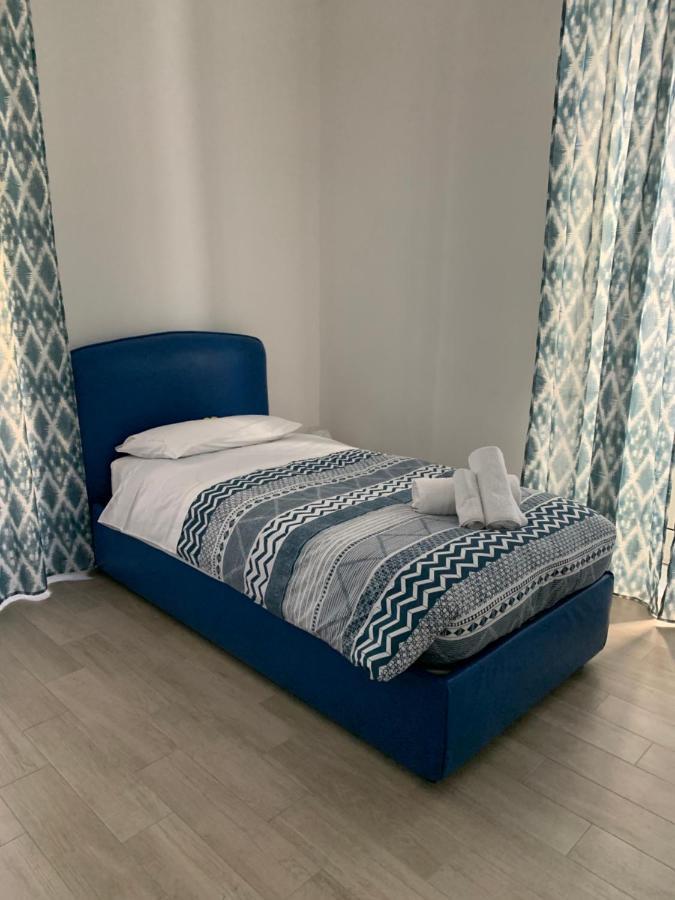La Porta Di Carmy Apartment Napoli Ngoại thất bức ảnh